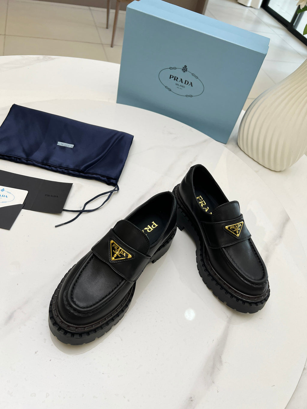 Z2Q105P409 Popular high-quality Shoes