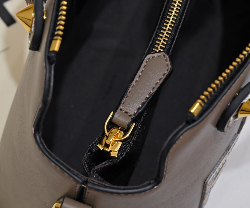 B1W35F110 Popular   leather bag