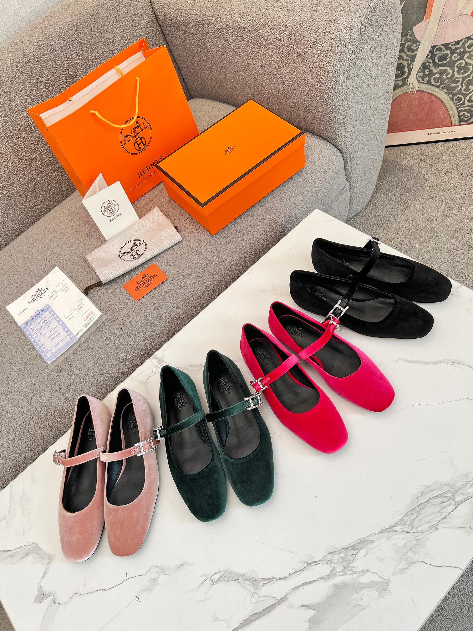 Z2Z85H49  Popular leather Shoes