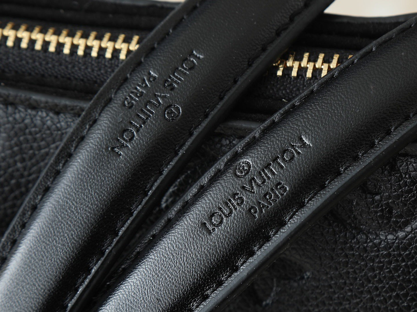 B1P36E75 Popular leather bag