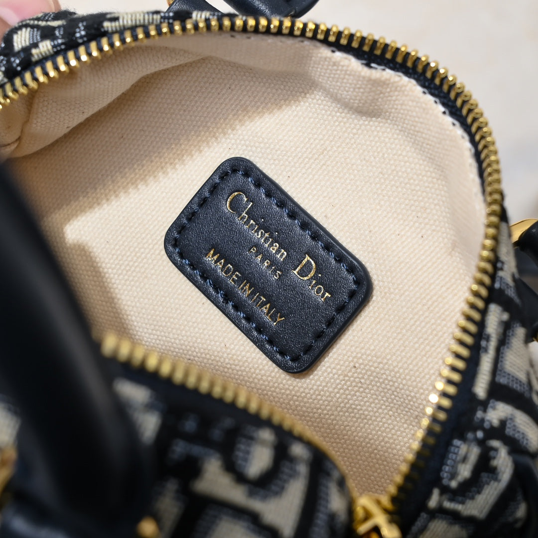 B1W15D32 Popular  leather bag
