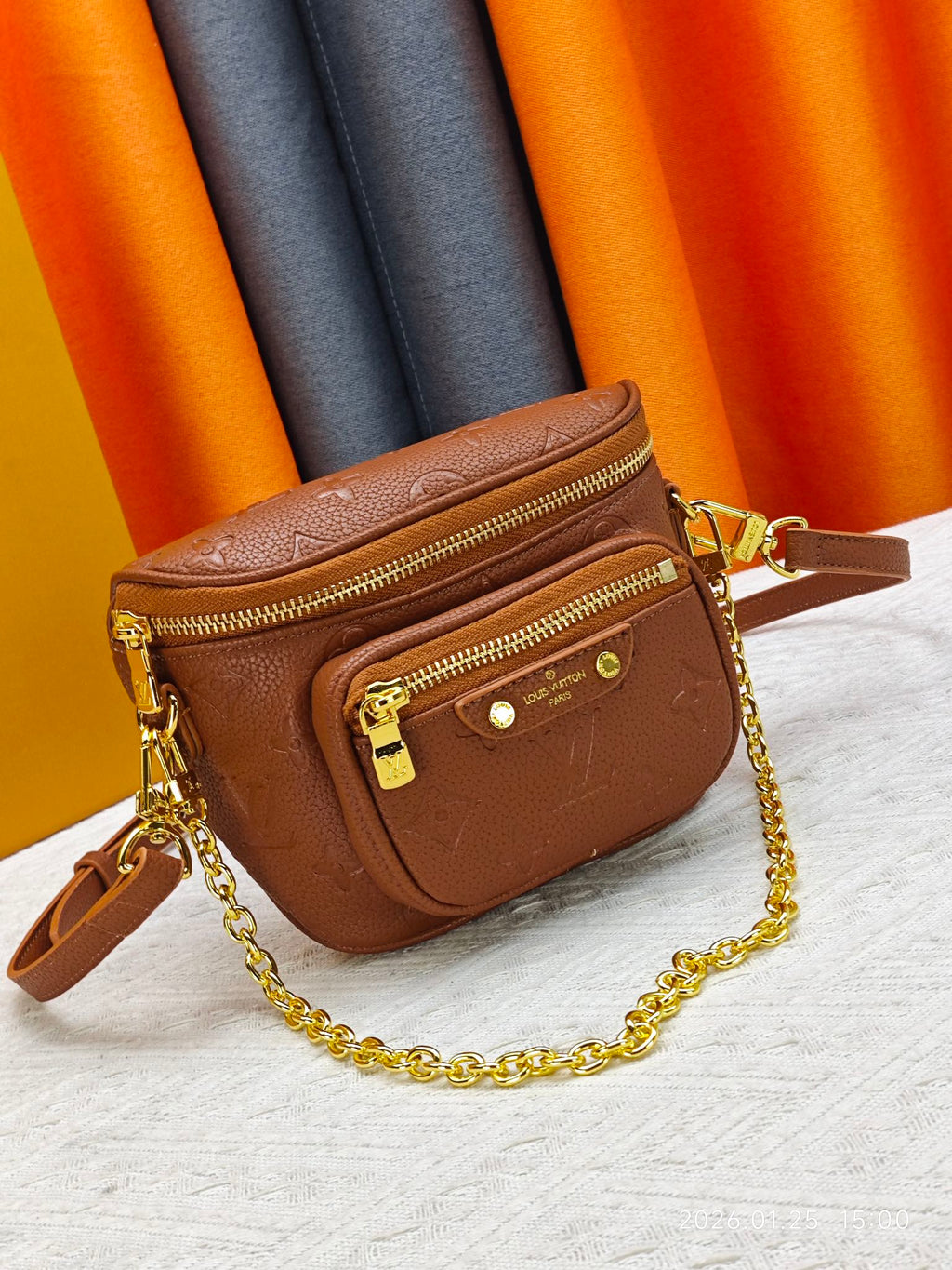 B1P46E75 Popular leather bag