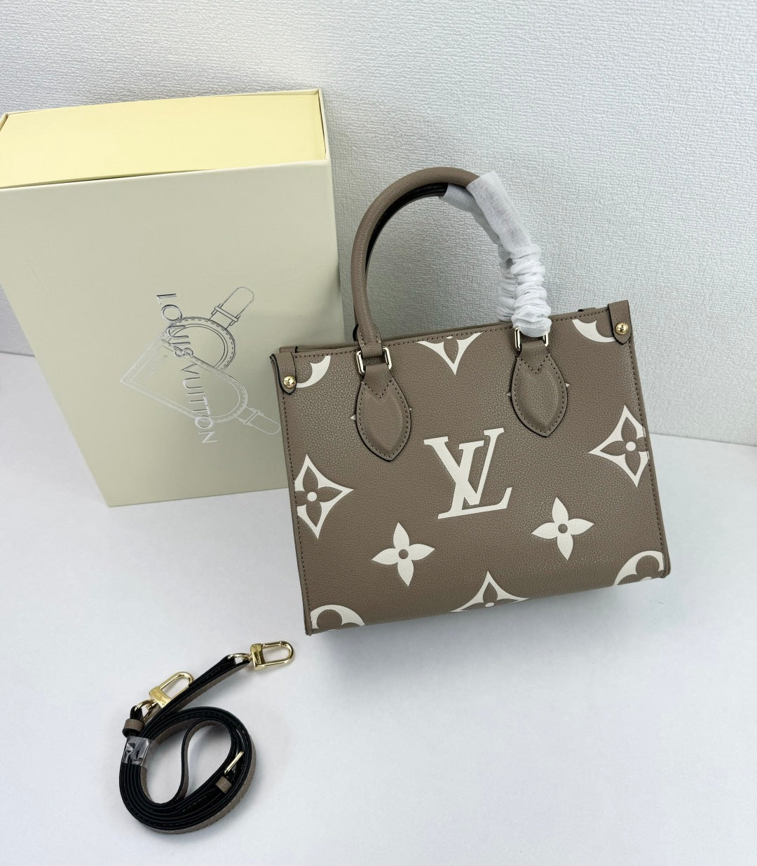 B1R175E8 Popular  leather bag