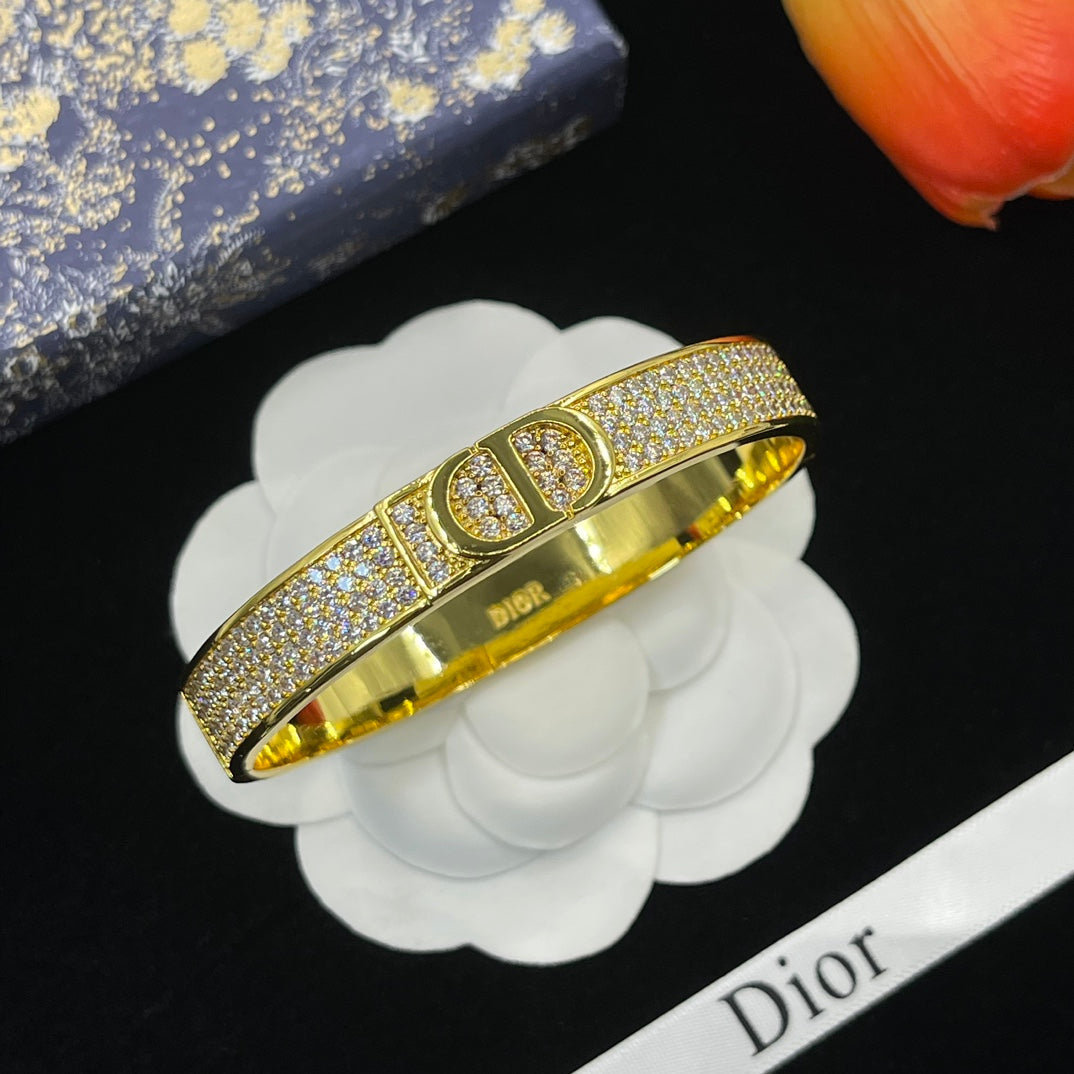 X1Z94D673K  Popular Bracelets