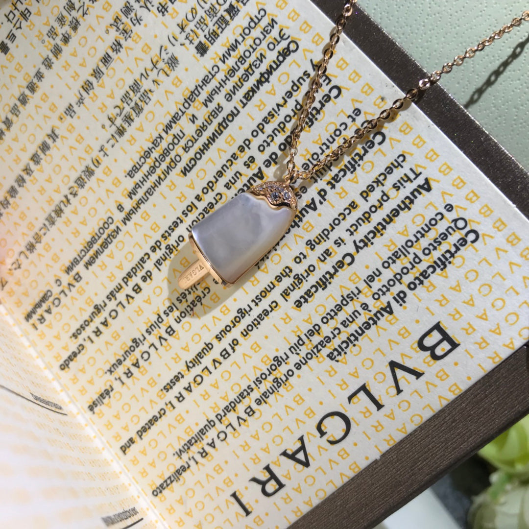 X1Q85S423X Popular Necklaces