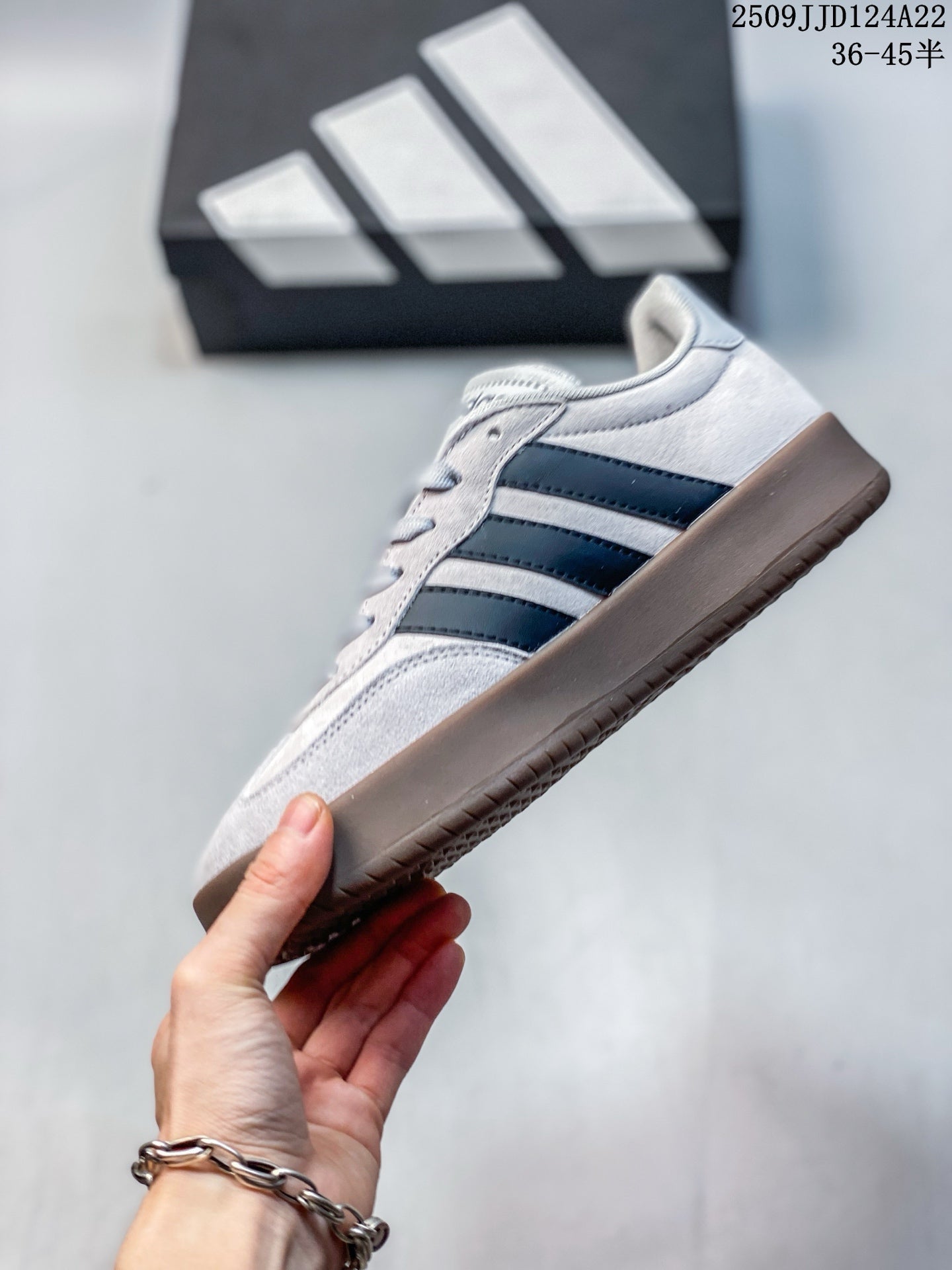 Z4Q95A73 Popular Shoes