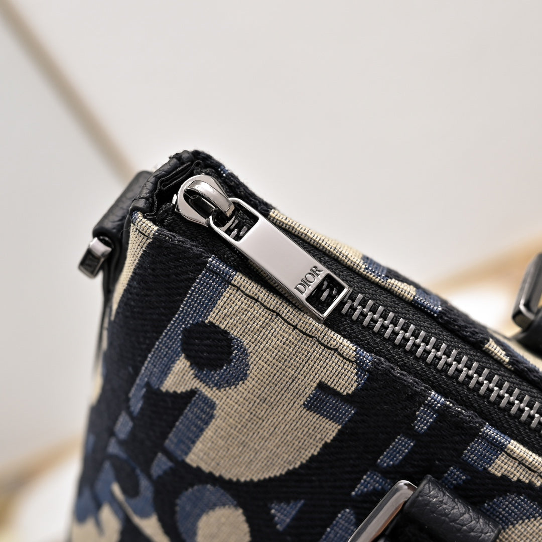B1X104D65 Popular  bag