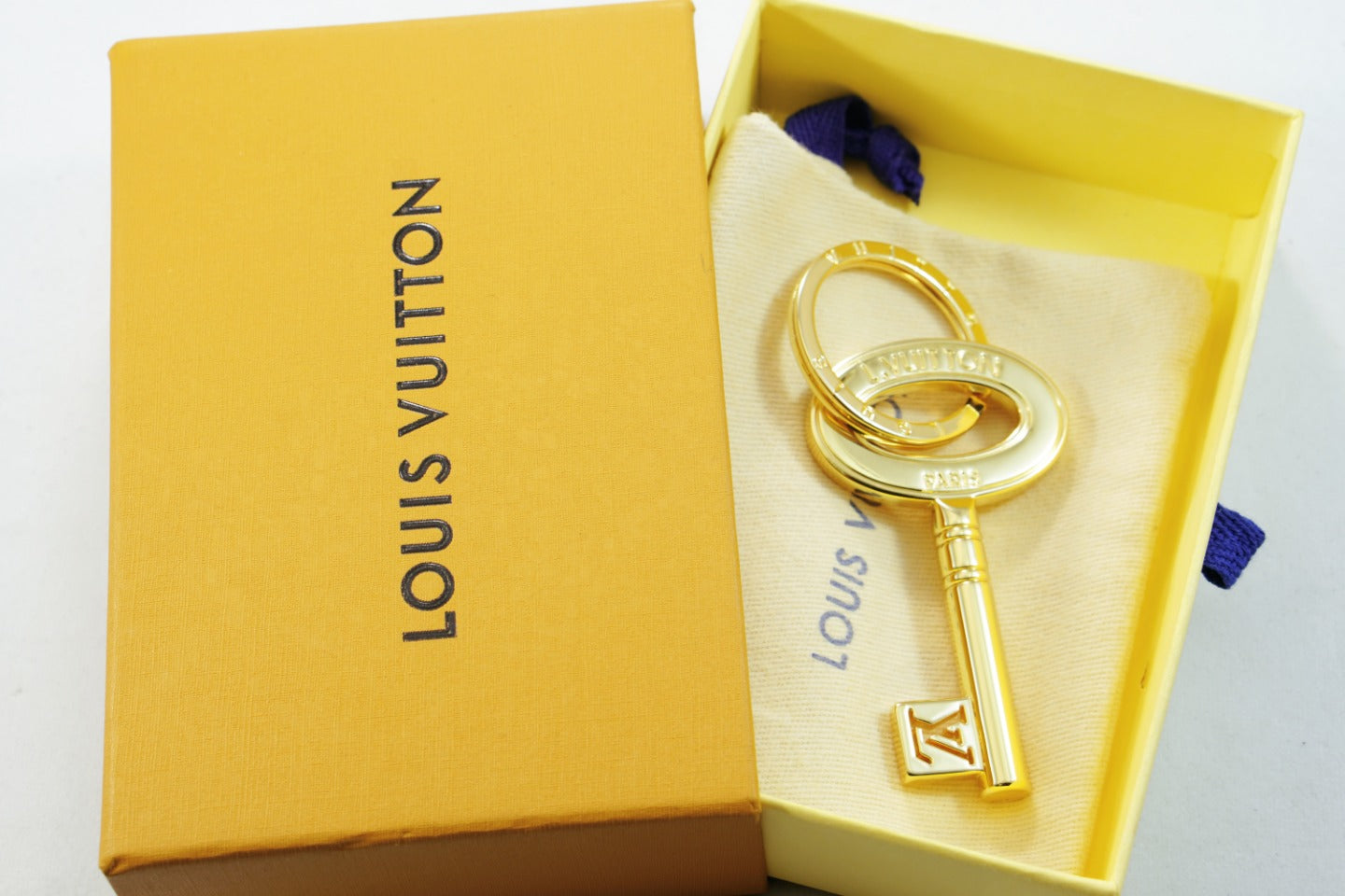 A1R35E20  Popular key closure