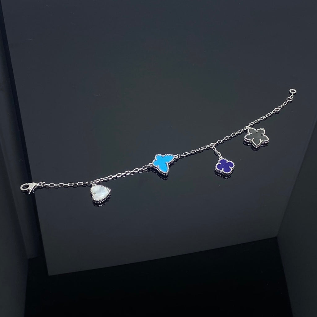 X5Q85VA252X Popular Necklace. Bracelets
