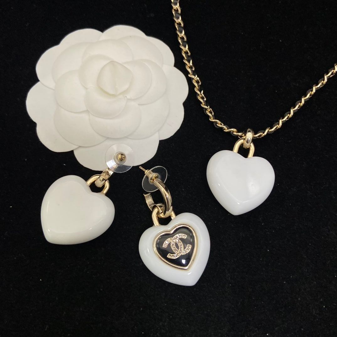 X1Q85C157X Popular Necklace.  Earrings