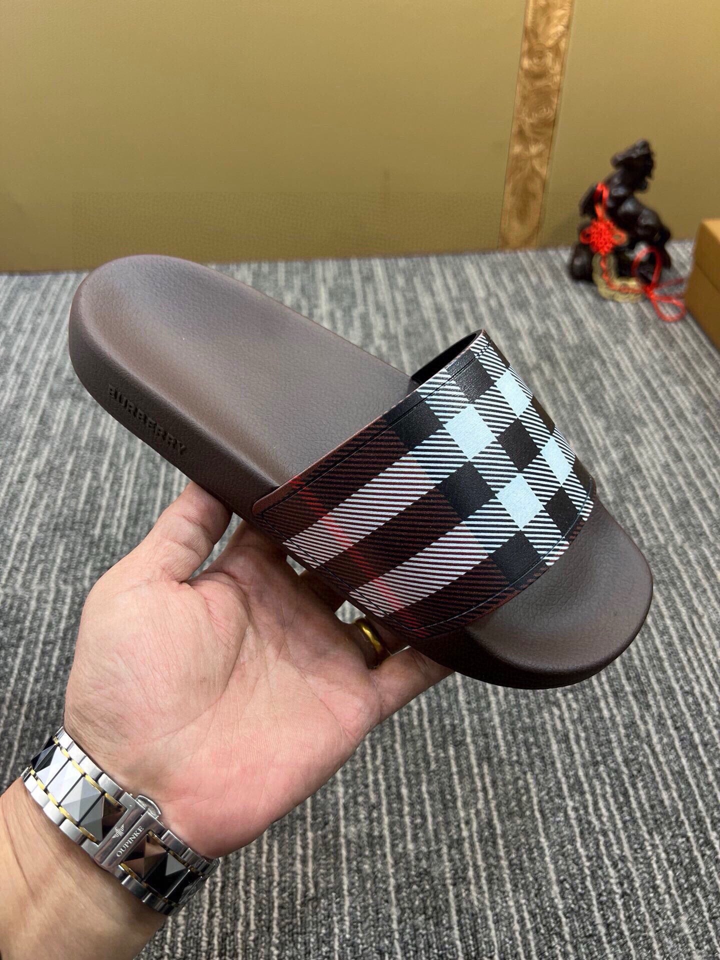 Z5Z35R259 Popular Slippers