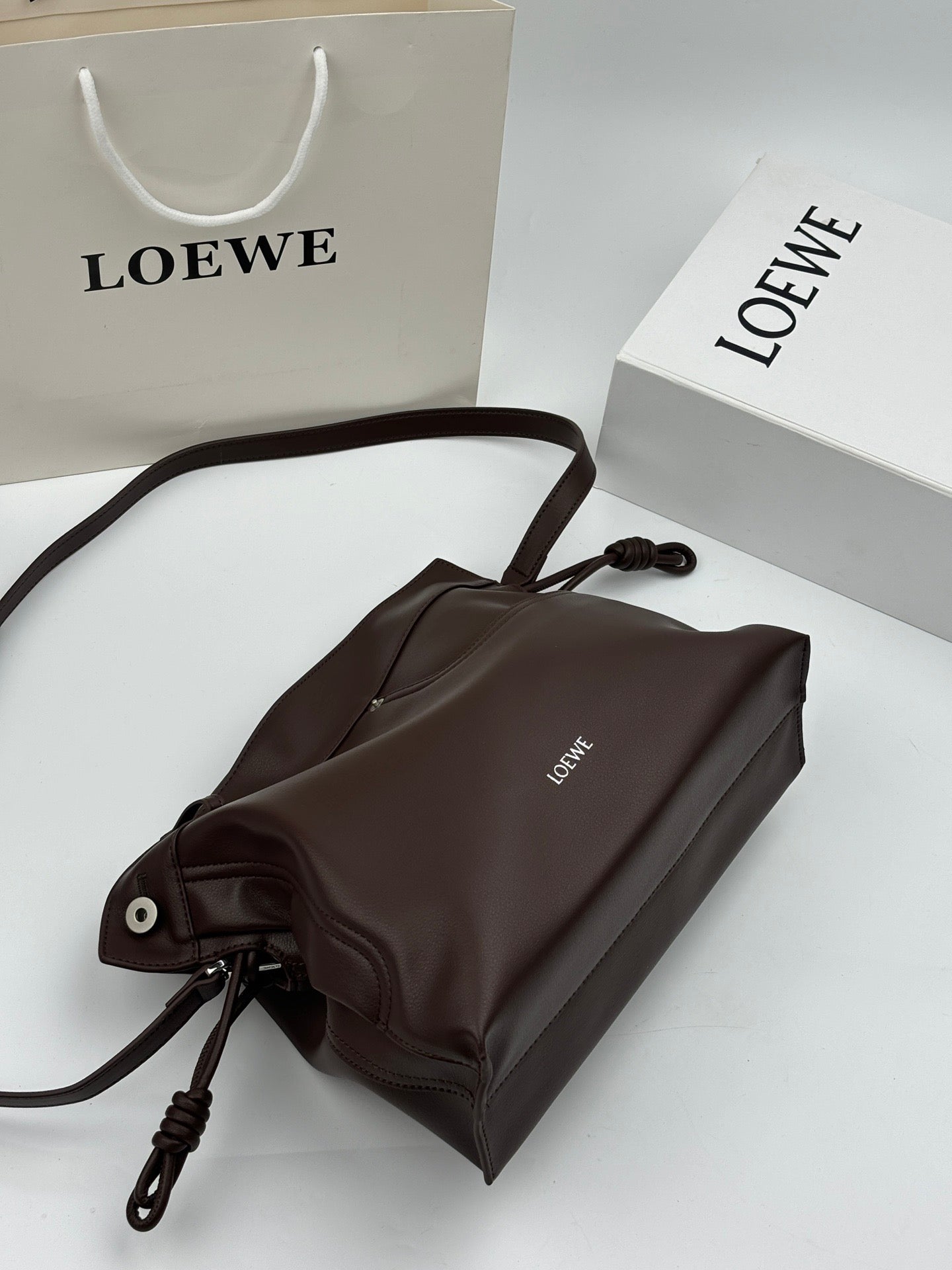 B1P36A47 Popular leather bag