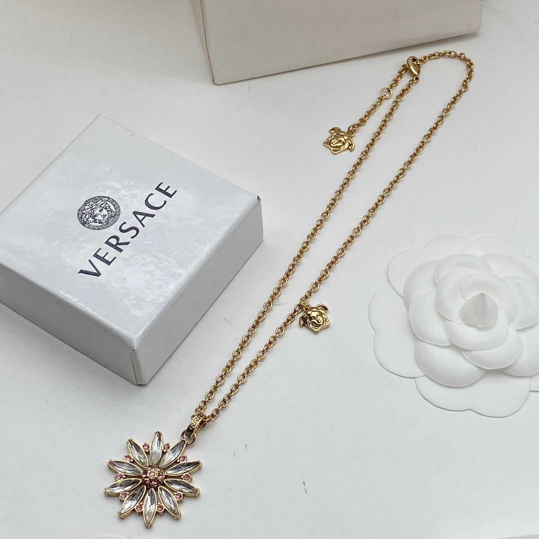 X1R75V68X Popular   Necklace