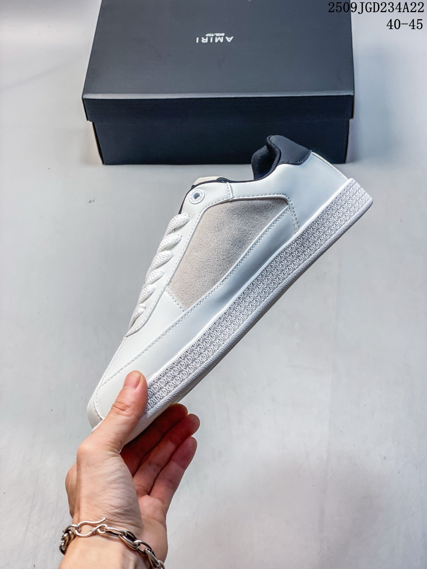 Z4Q95A64 Popular Shoes