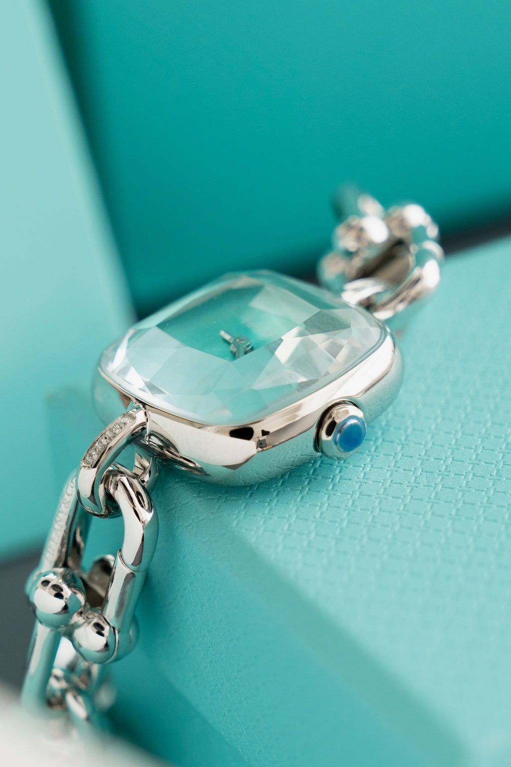 L1R36T72 Popular Watches