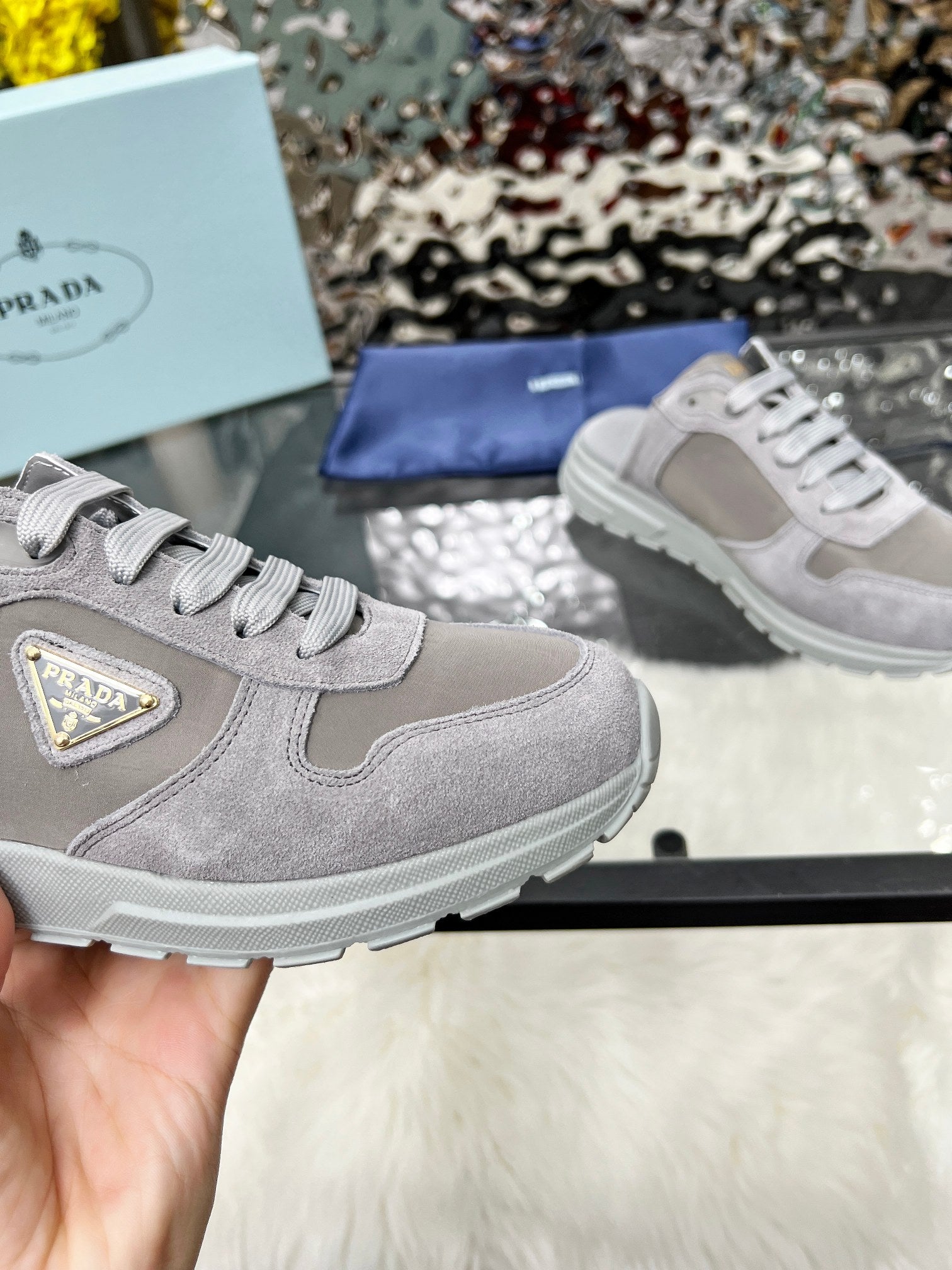 Z2Q95P96 Popular high-quality shoes