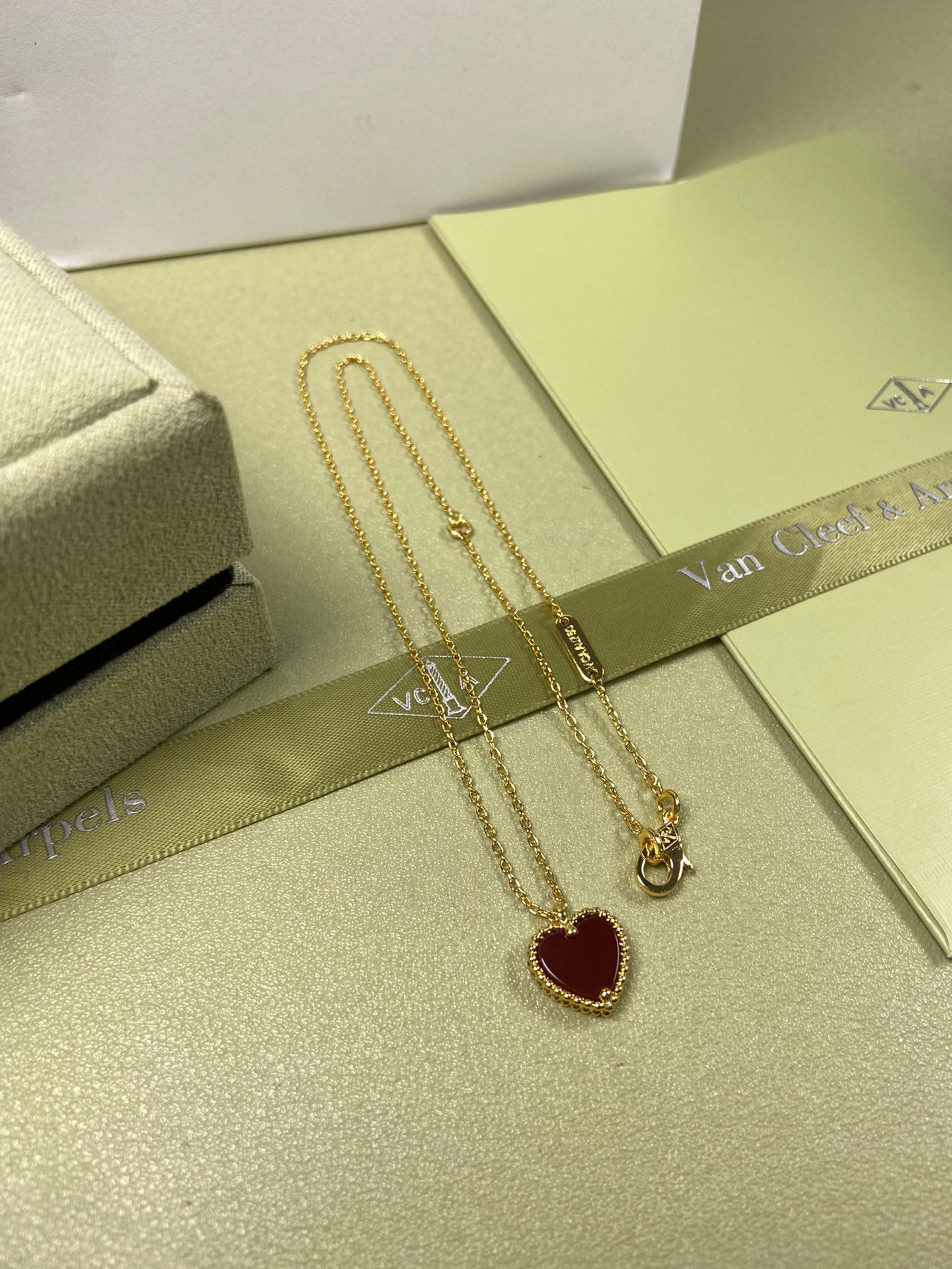 X5X94VA191K  Popular     high quality bracelets,necklaces