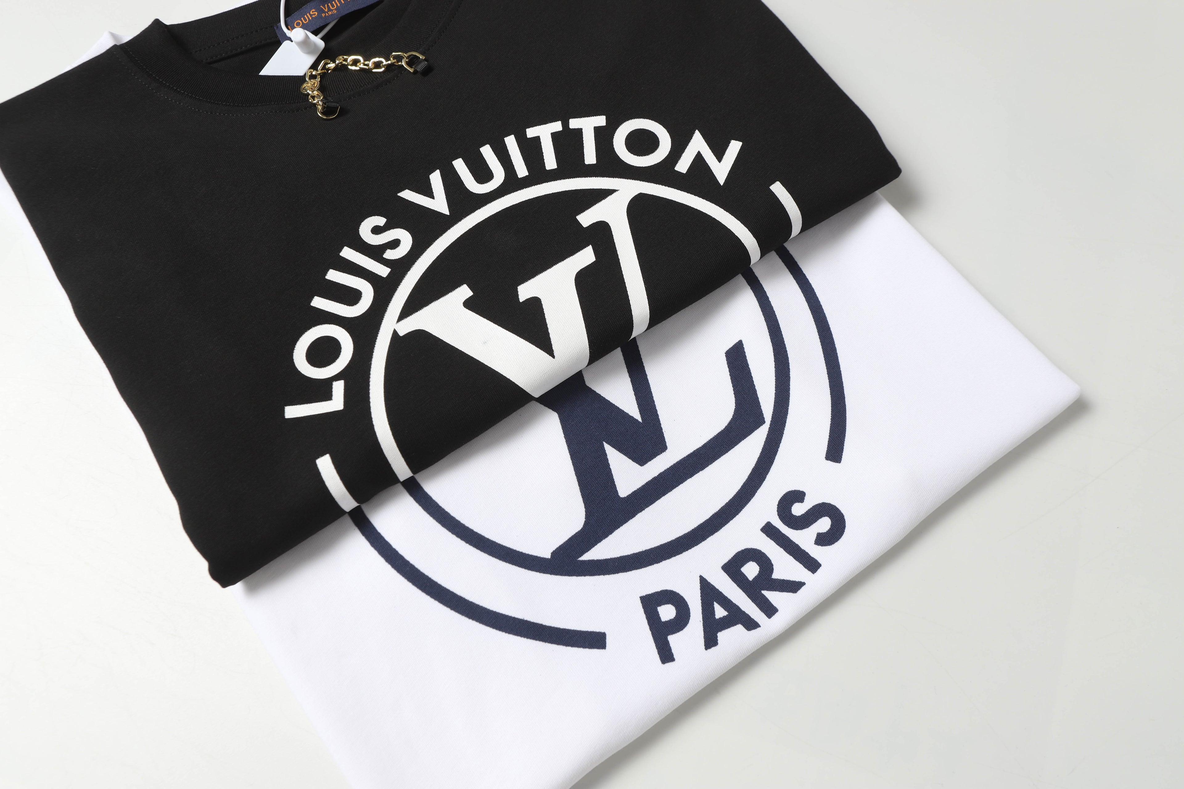 U1R45E143 Popular T-shirt