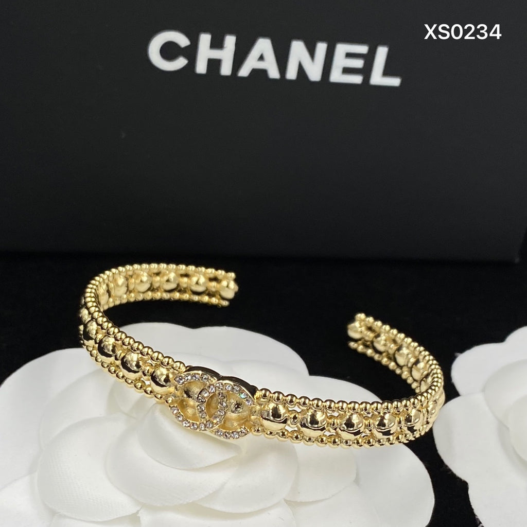 X1N83C198K  Popular bracelet