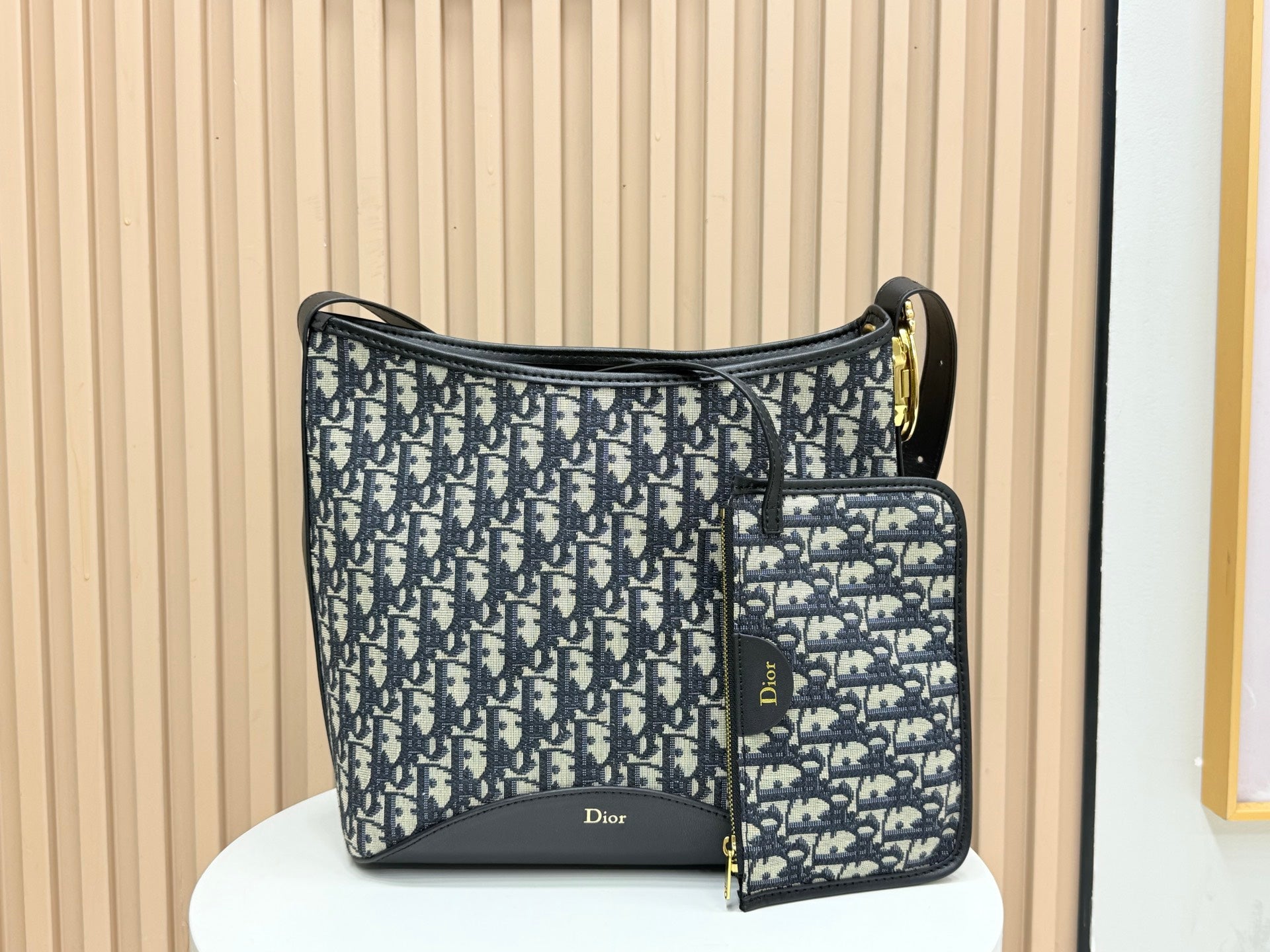 B1R76D46 Popular  bag