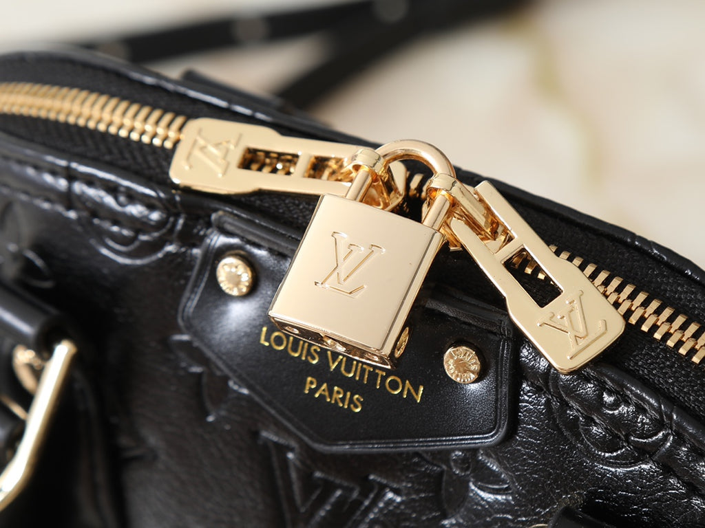 B1P46E87 Popular leather bag
