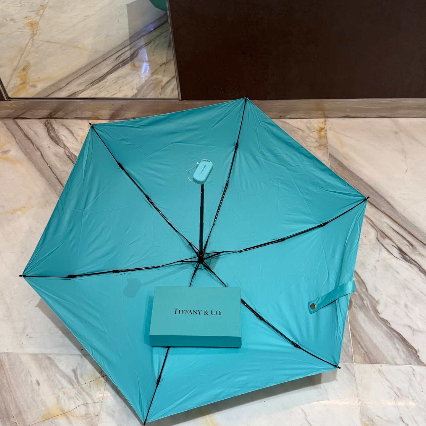 J1N46T22 Popular UV resistant umbrella
