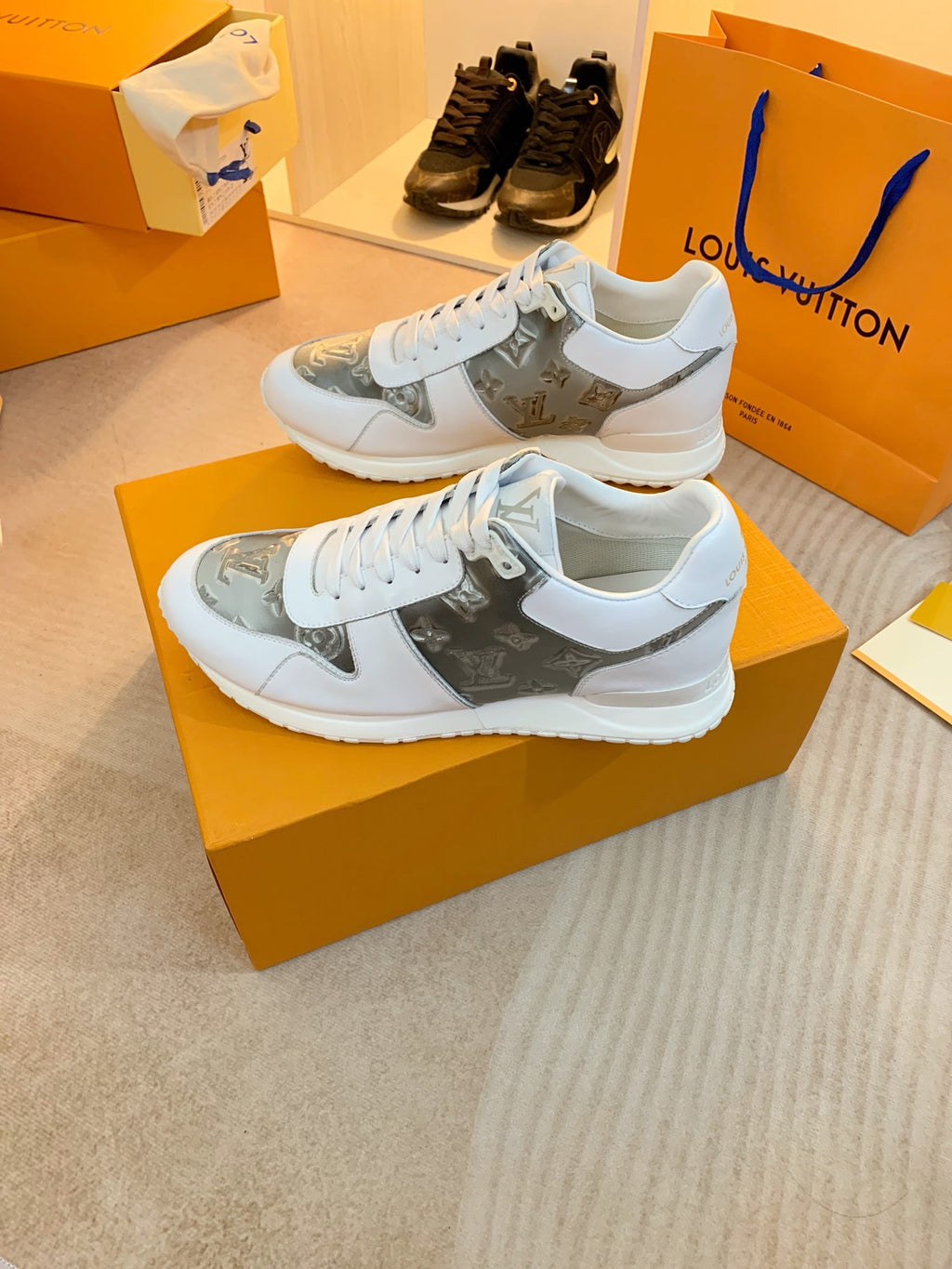 Z2Q95E100 Popular high-quality  shoes