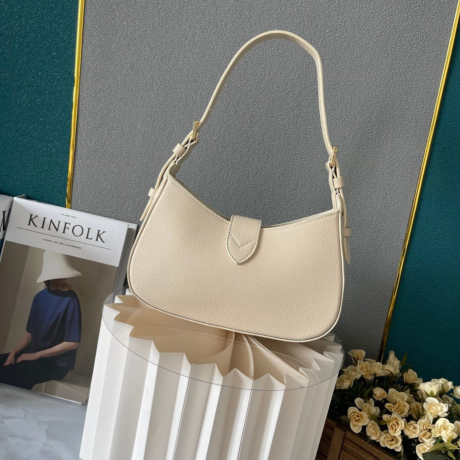 B1X44C416 Popular leather bag