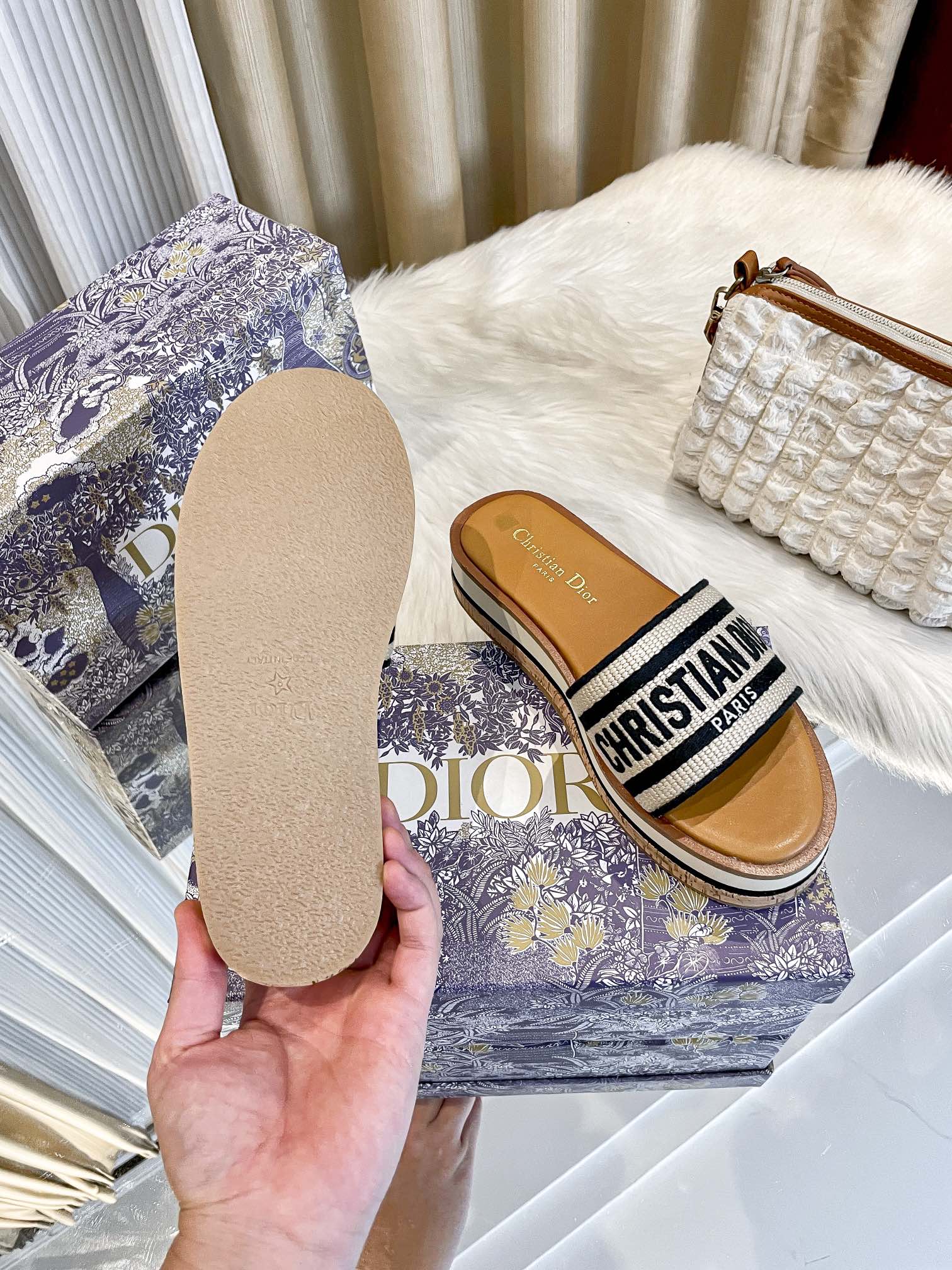 Z1LD22 Popular slippers