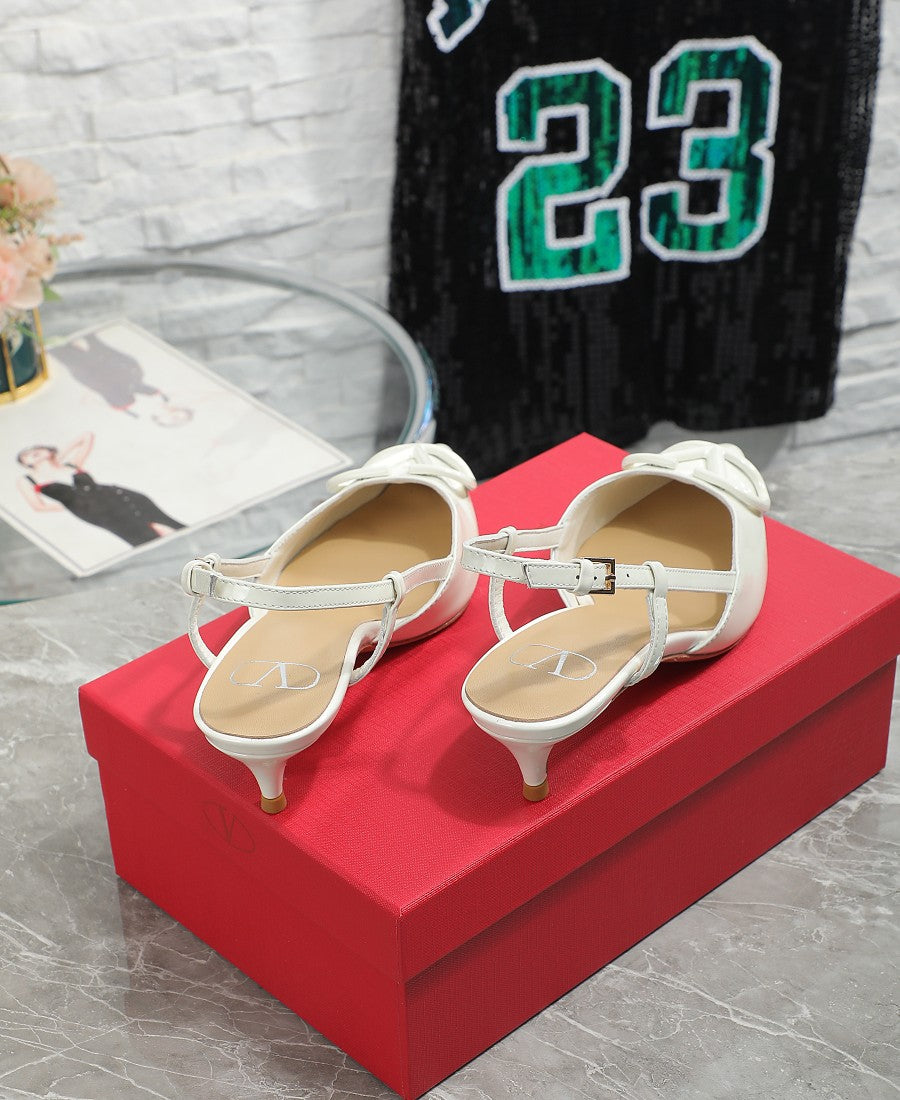 Z2R45VL18 Popular leather  High heels