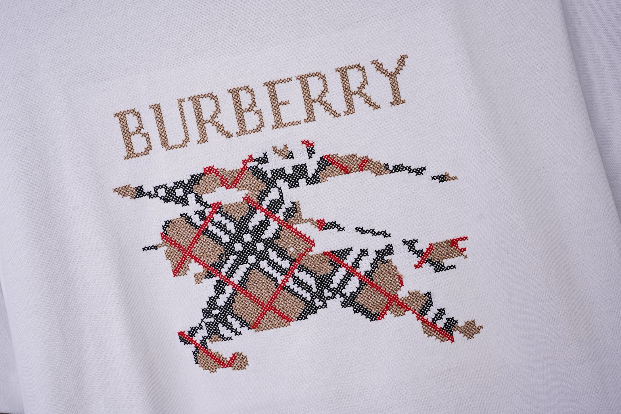 U1R86R3 Popular T-shirts