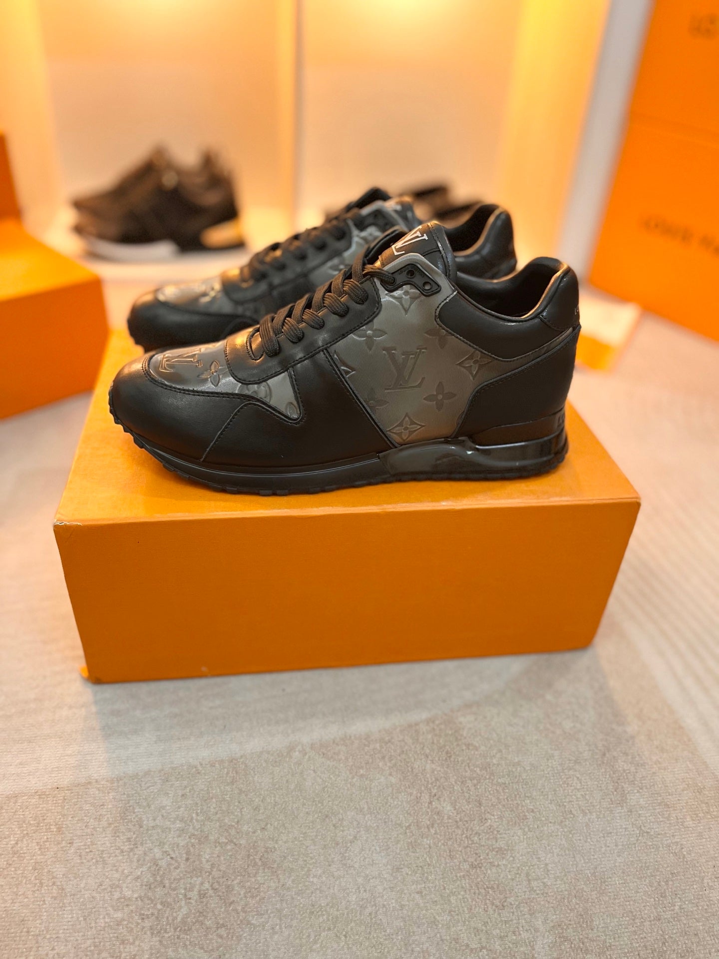 Z2Q95E100 Popular high-quality  shoes