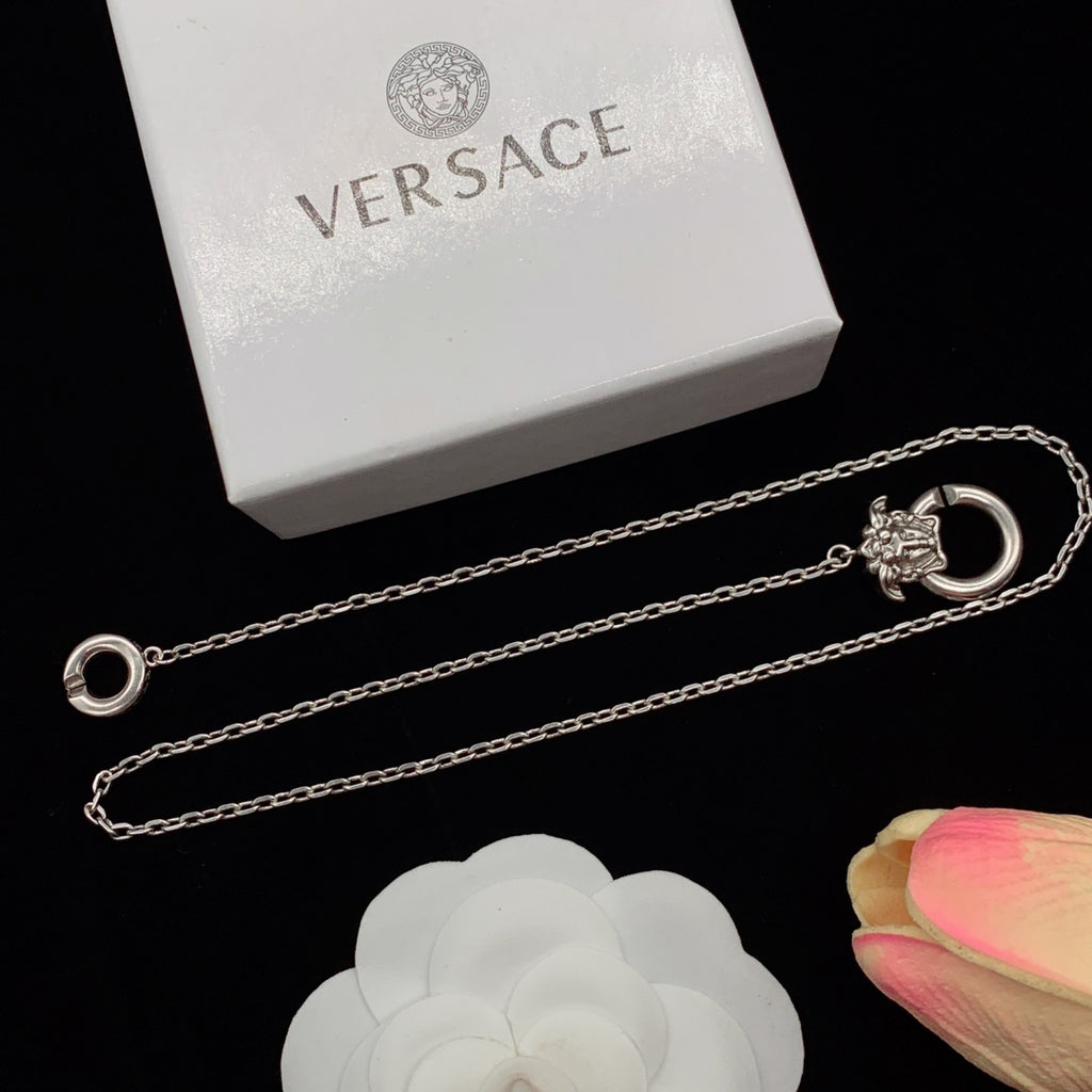 X1Q85V373X  Popular Necklaces