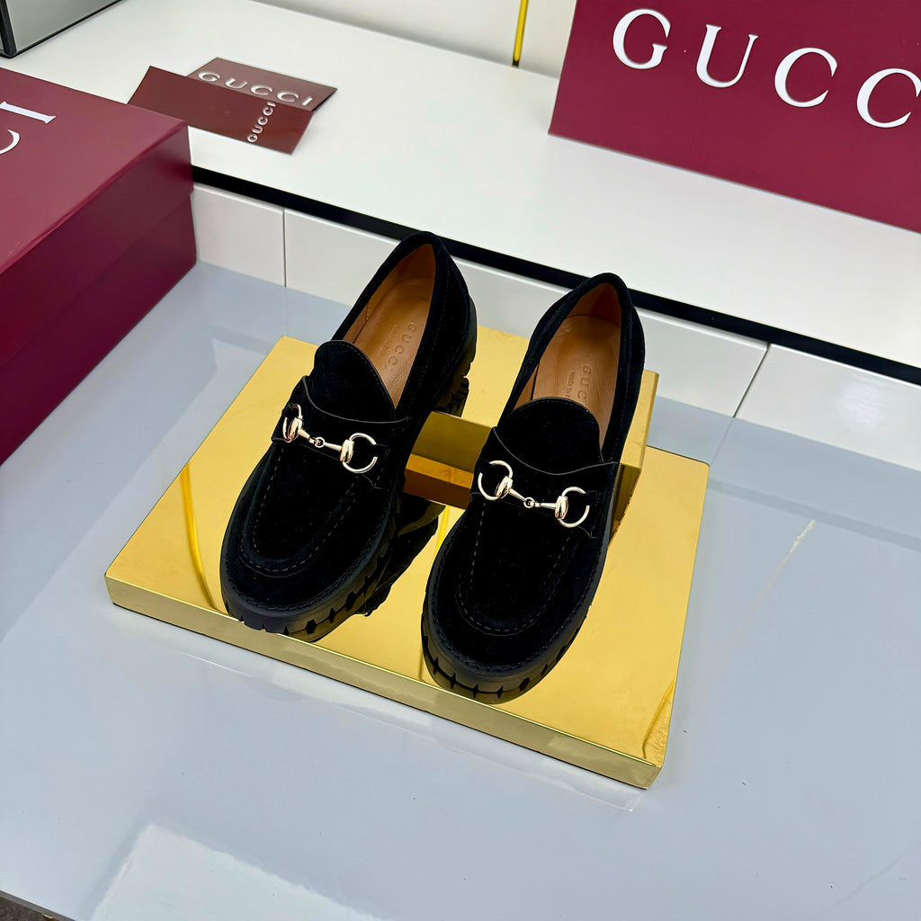 Z2Q105B304 Popular high-quality Shoes