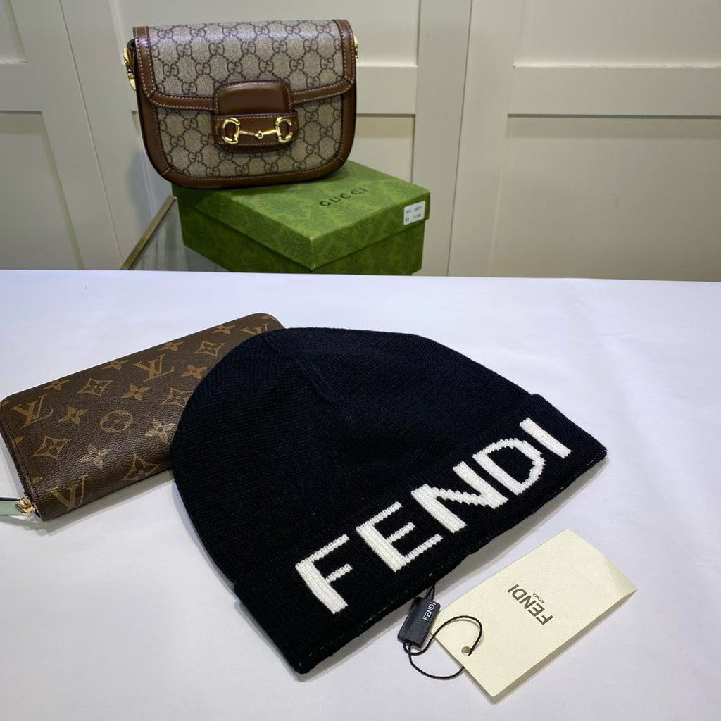 M1R86F63 Popular hats