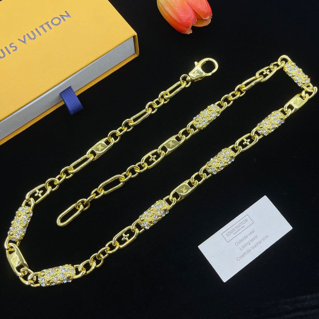 X1Q85E127X Popular Necklace