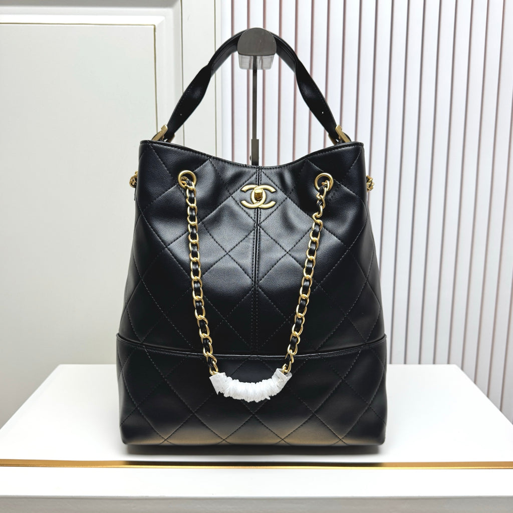 B1P46C20 Popular leather bag