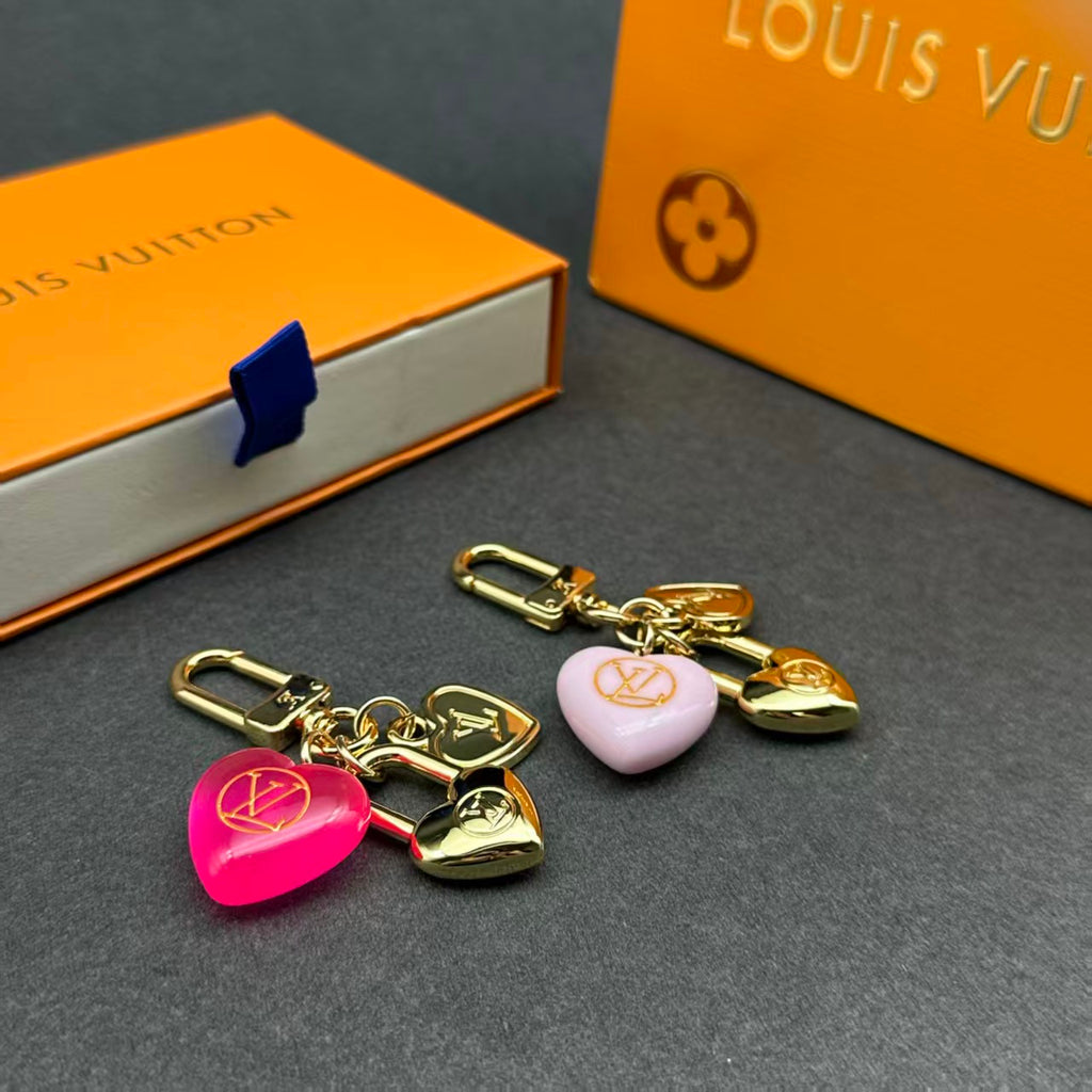 A1Z105E46 Popular bag 's charms accessories