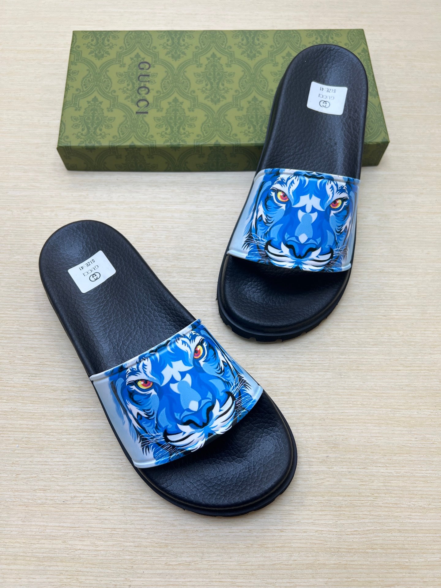 Z5R66B26 Popular Slippers