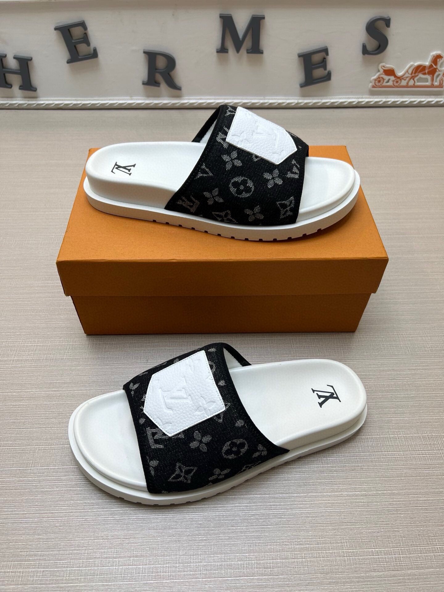 Z5WE252 Popular Slippers