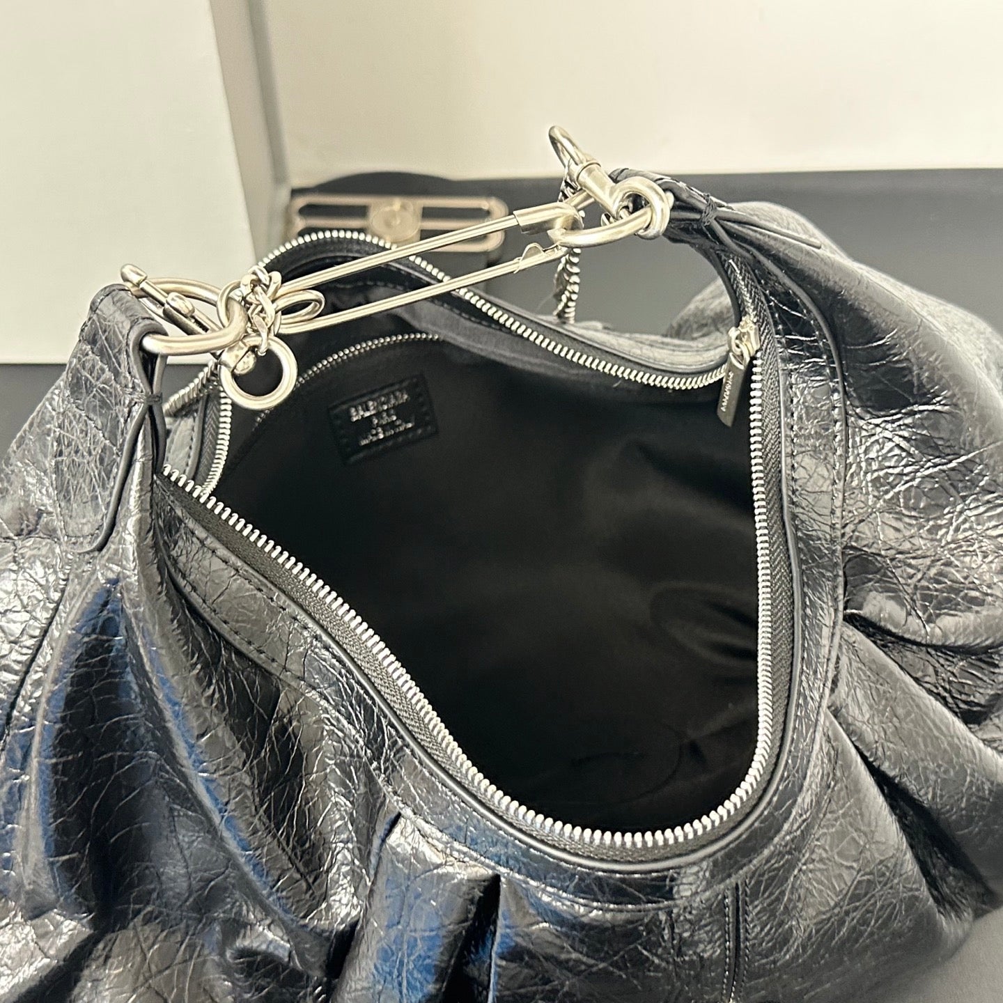 B1P36J120 Popular leather bag