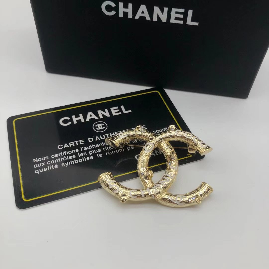X14C864  Popular Brooch