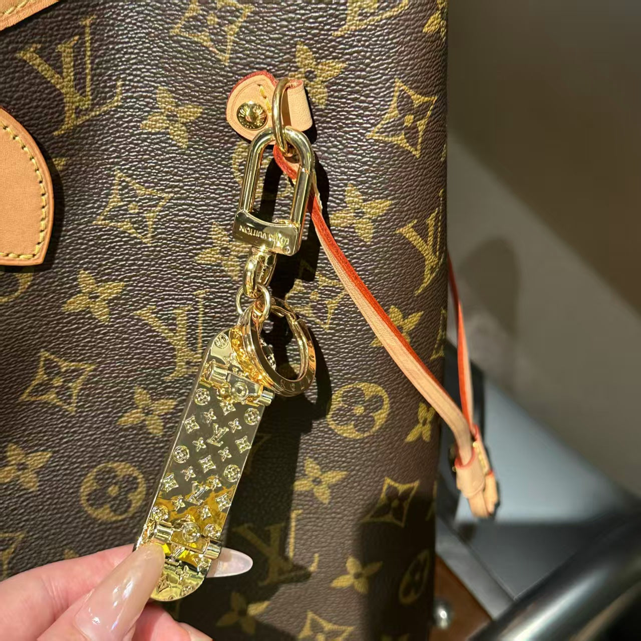 A1Q3105E25 Popular bag 's charms accessories
