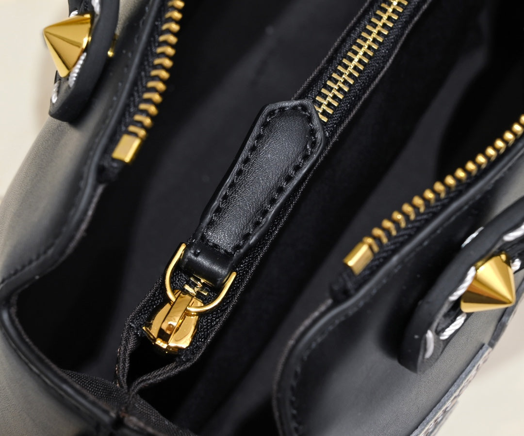 B1W35F110 Popular   leather bag
