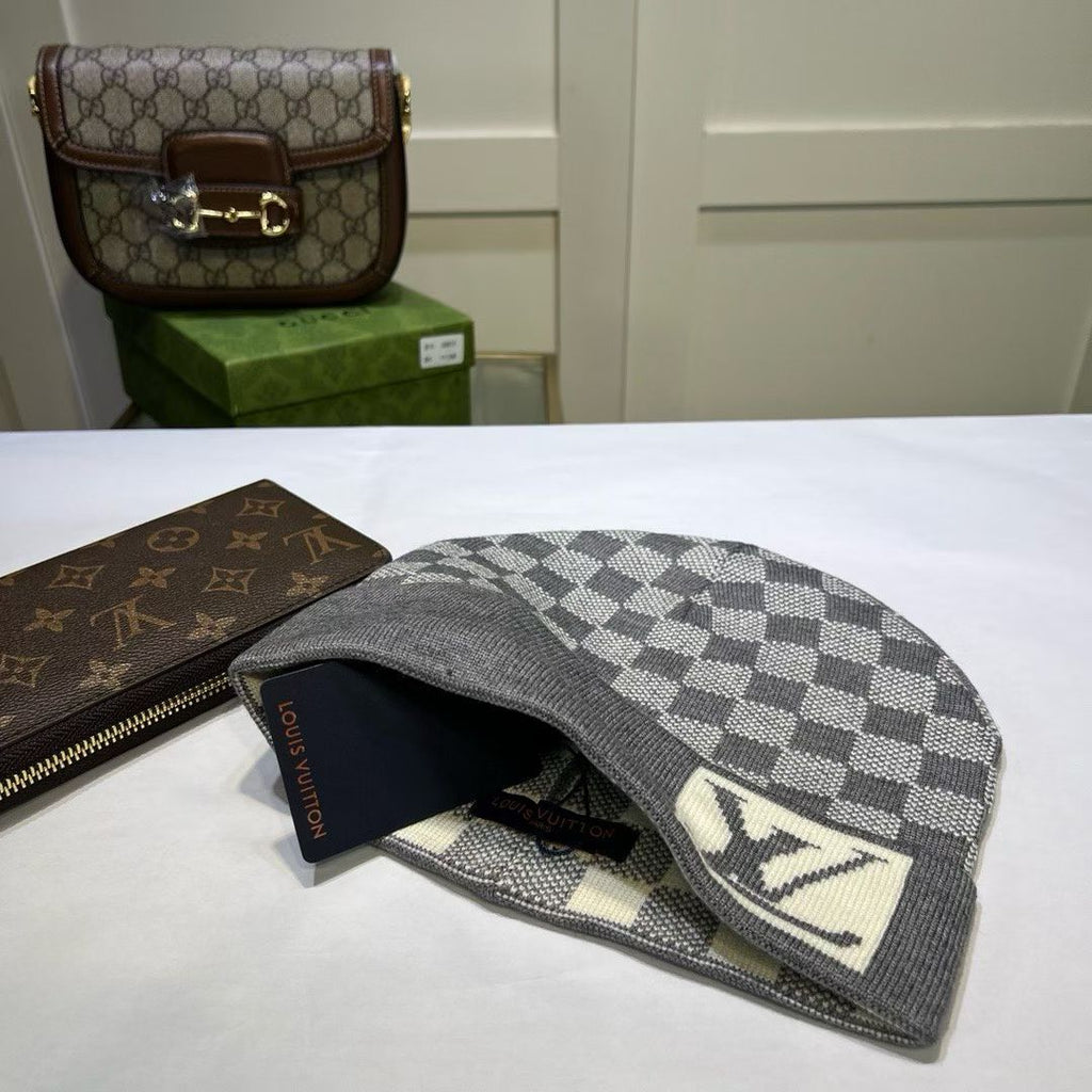 M1R86E51 Popular hats