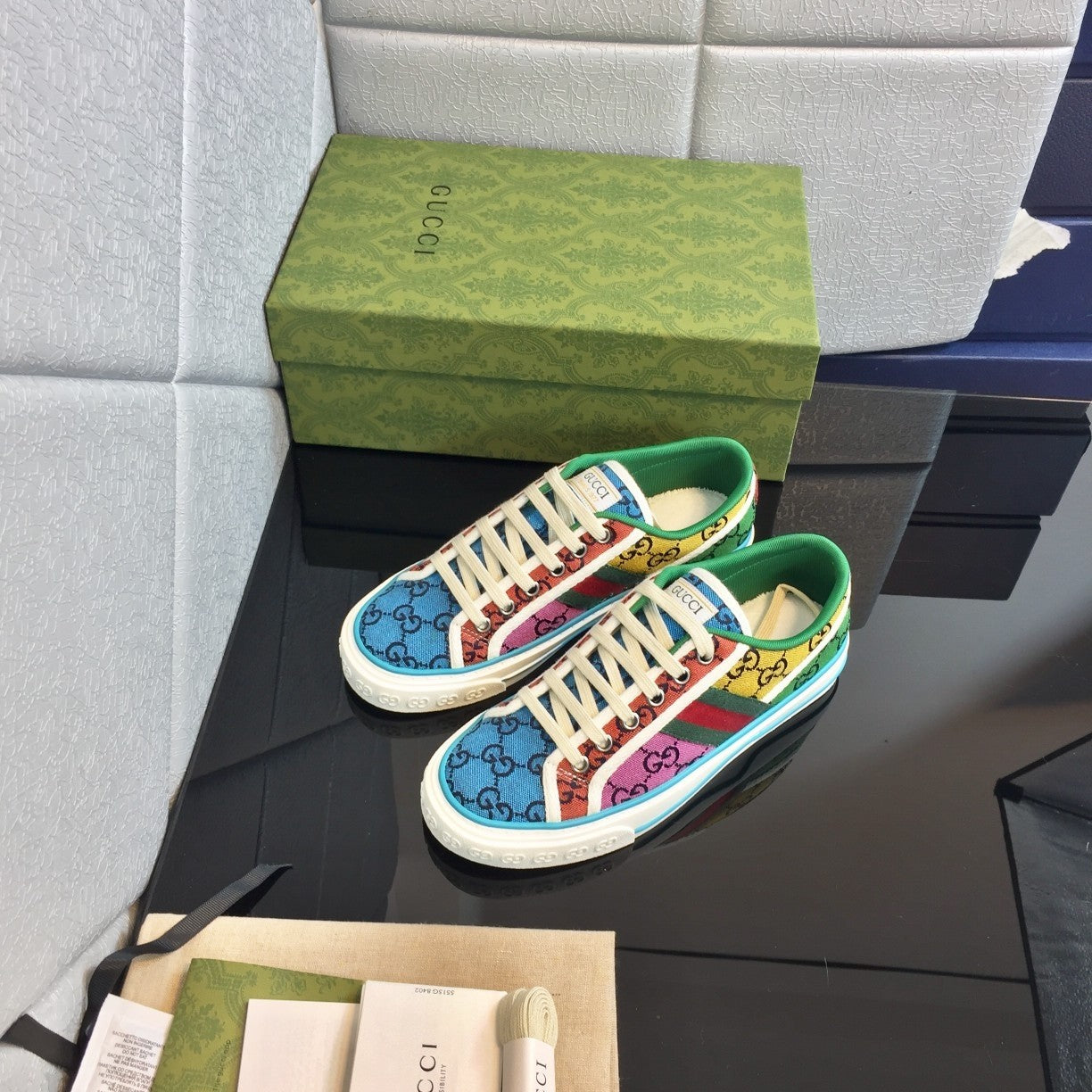 Z2Q105B211 Popular high-quality Shoes