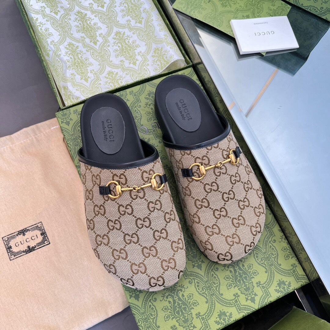 Z2YB26 Popular Slippers