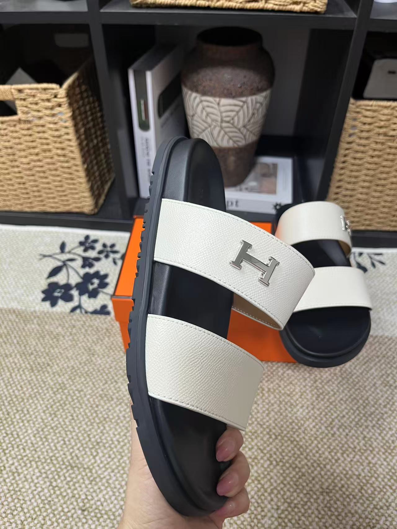 Z2P36H21 Popular high-quality leather Shoes