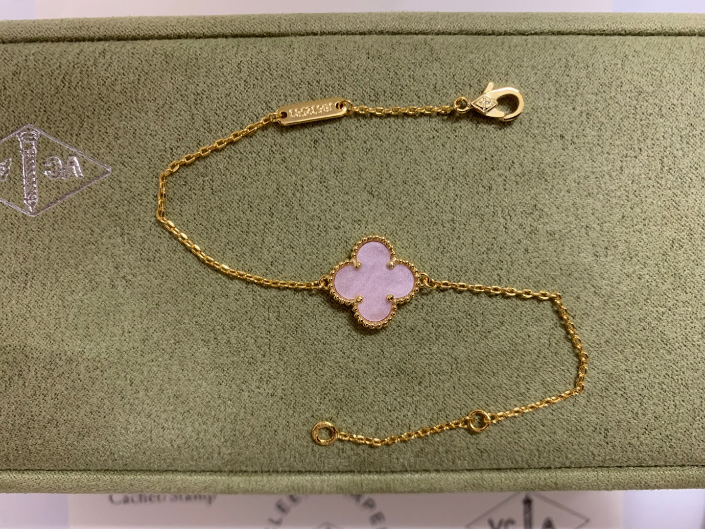 X5X63VA187K  Popular  1 flower bracelet