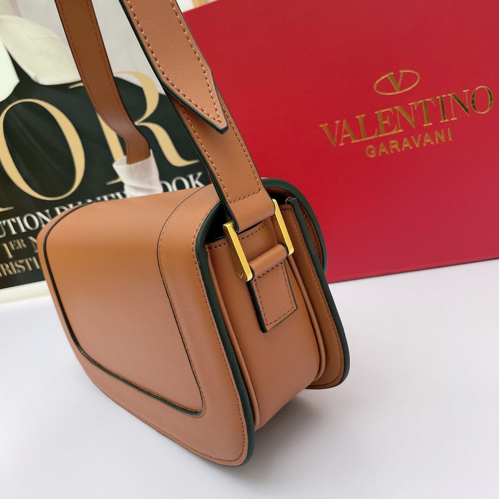 B5X111VL45 Popular  leather bag 
